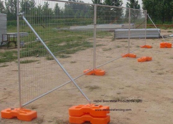 China Os painéis de aço galvanizados mergulhados quentes da cerca, Metal a cerca provisória da cerca móvel fornecedor
