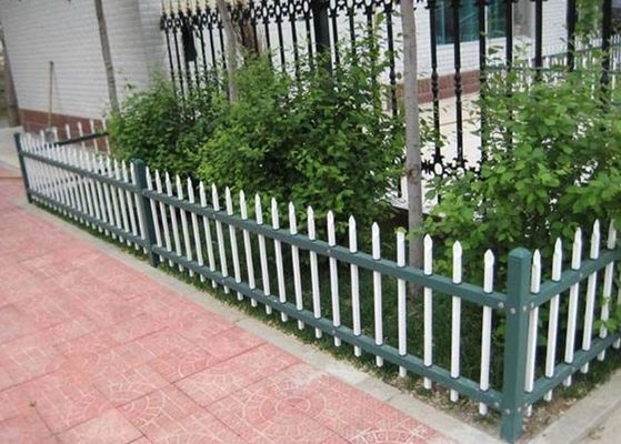 China A cerca revestida do jardim do metal do pó almofada decorativo com comprimento de 0.3-6m fornecedor
